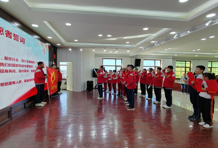“传承红色基因  赓续红色血脉”——满洲里市10余名青少年志愿者宣讲员上岗